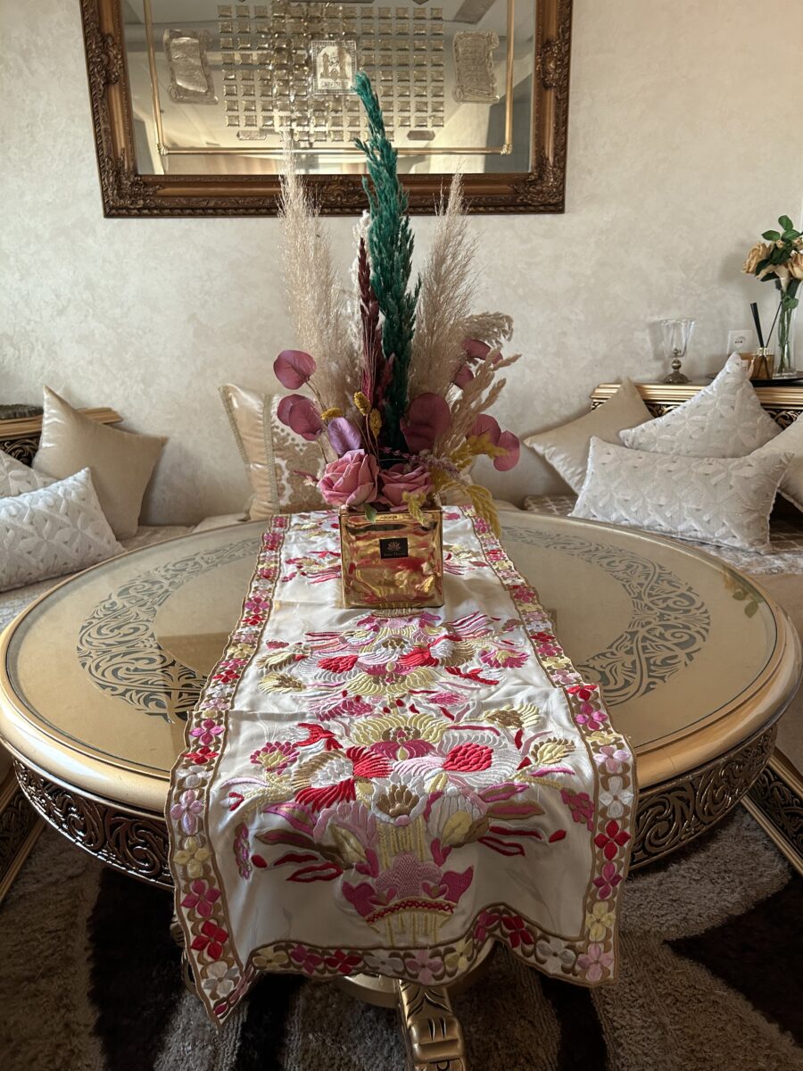 Chemin de Table REF102025
